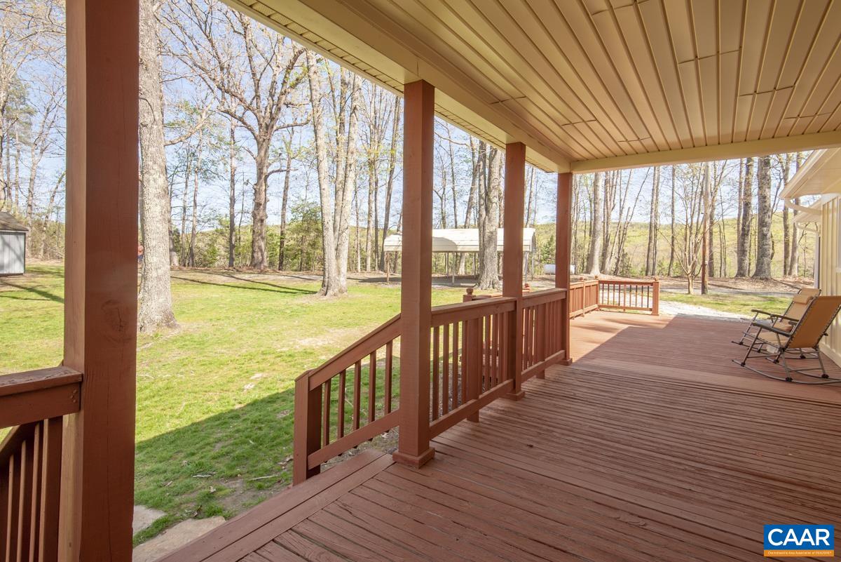 8882 James River Road Shipman, VA 22971 - Photo 27 of 50 a view of an ocean from a balcony