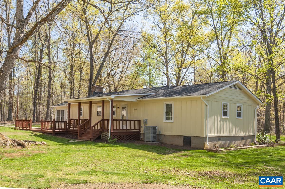 8882 James River Road Shipman, VA 22971 - Photo 31 of 50 front view of a house with a yard