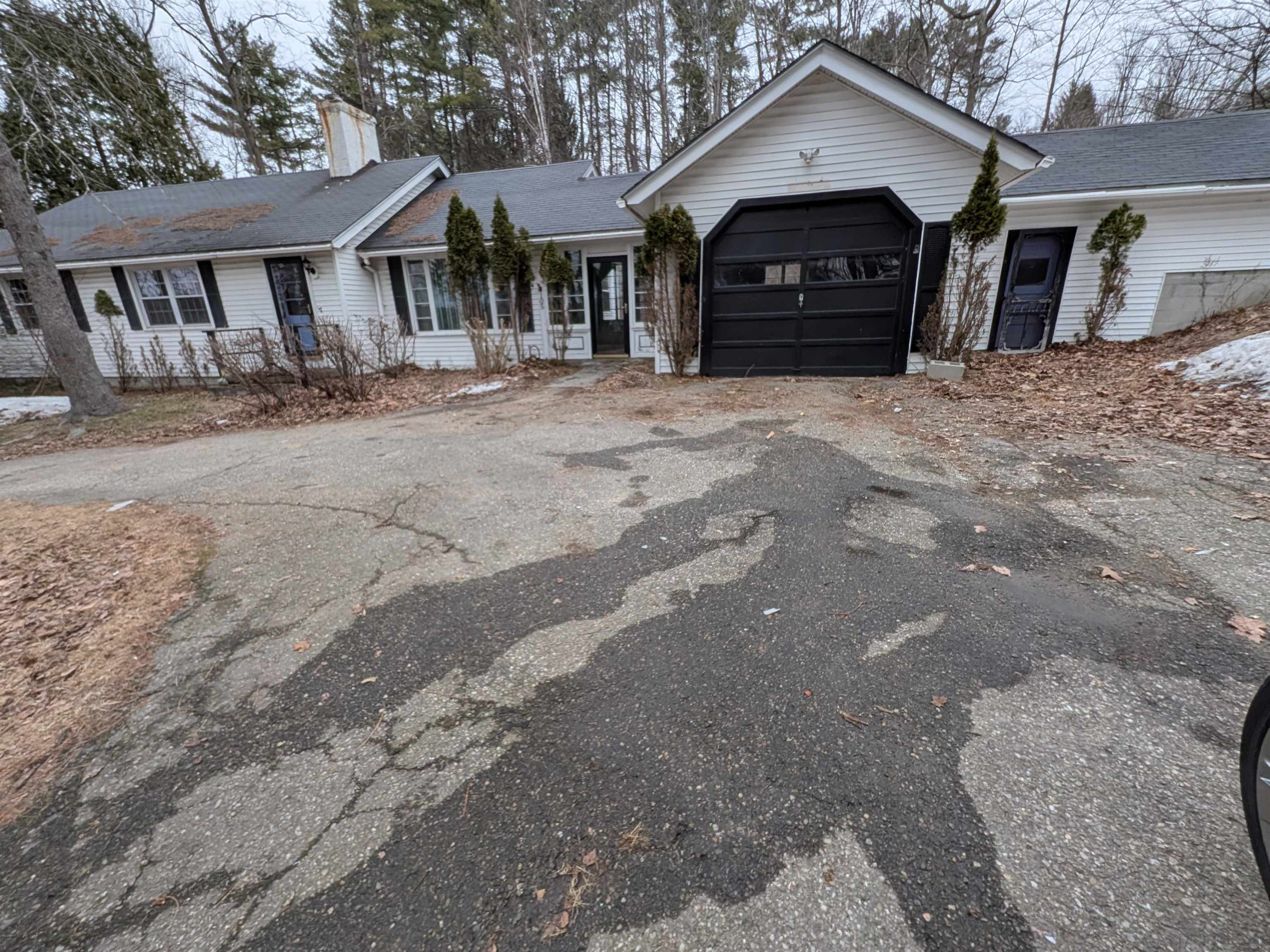 105 Highway 25 Meredith, NH 03253 - Photo 4 of 25