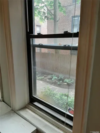 $2,400 | 1 Hillside Avenue, Unit 1A, Great Neck, NY 11021