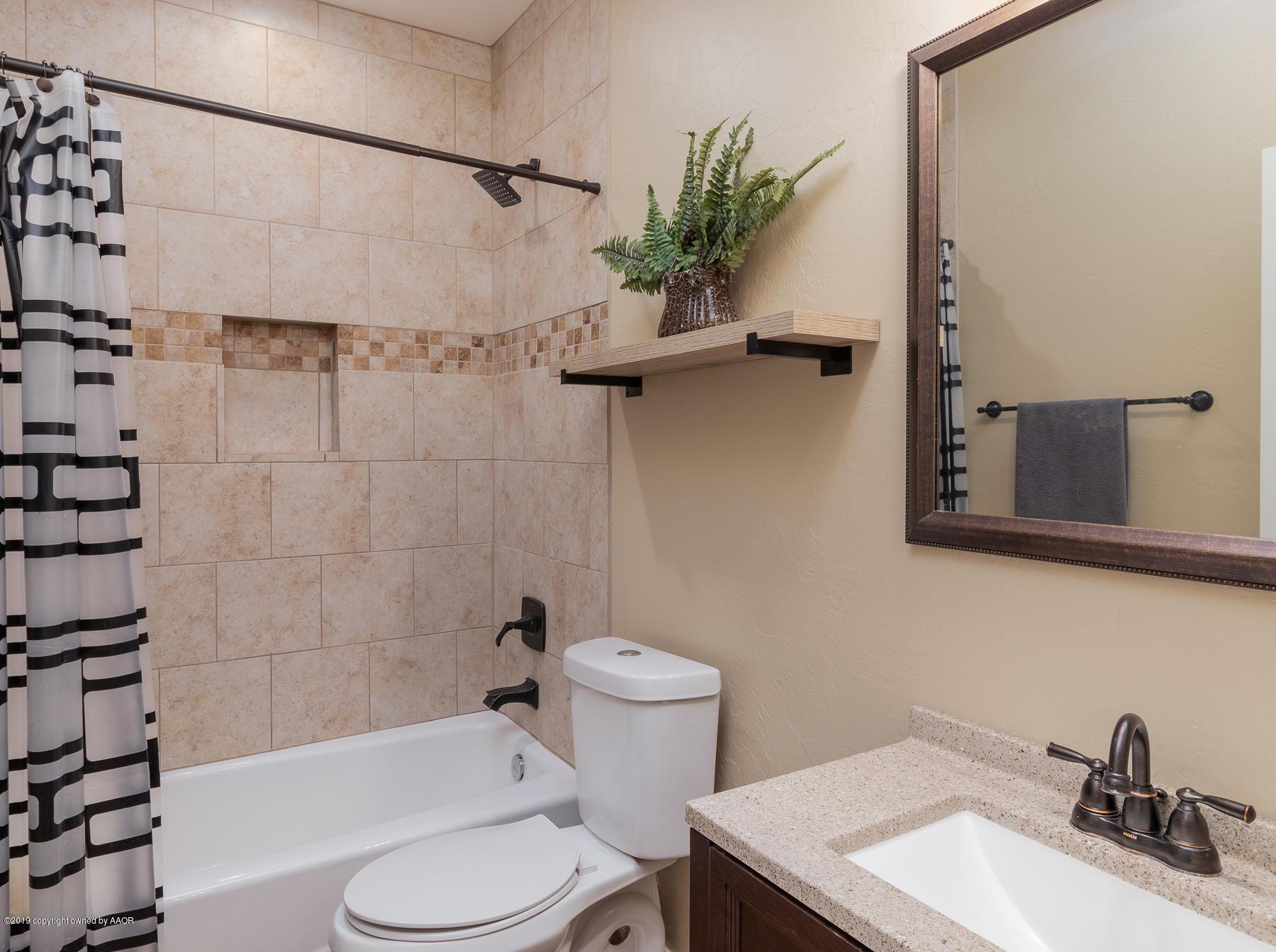 7885 Blue Grass Road Canyon, TX 79015 - Photo 16 of 25 Main bathroom