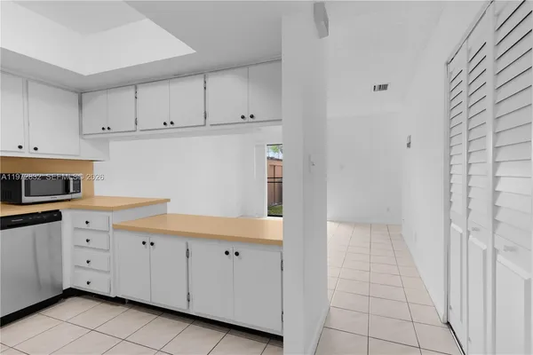 $2,600 | 11522 Southwest 109th Road, Unit 36W, Miami, FL 33176