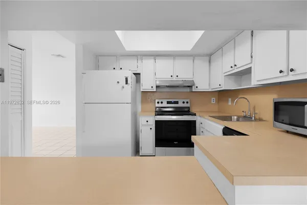 $2,600 | 11522 Southwest 109th Road, Unit 36W, Miami, FL 33176