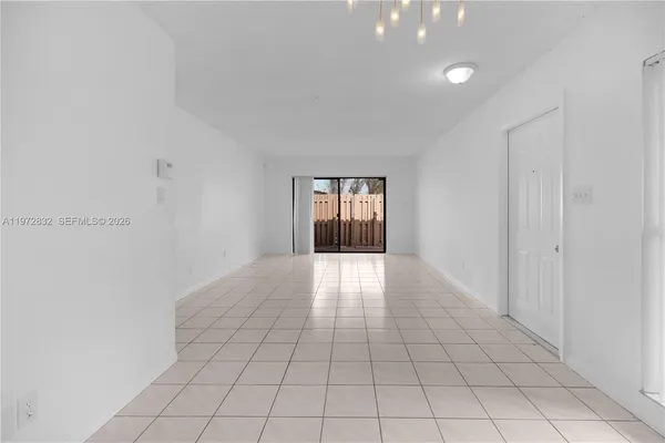 $2,600 | 11522 Southwest 109th Road, Unit 36W, Miami, FL 33176