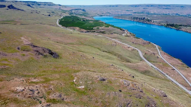 $779,000 | 8 Old Highland Orch Road, Bridgeport, WA 98813