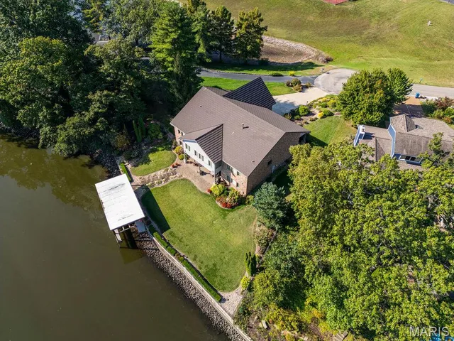 $899,900 | 1019 Bermuda Drive, Edwardsville, IL 62025