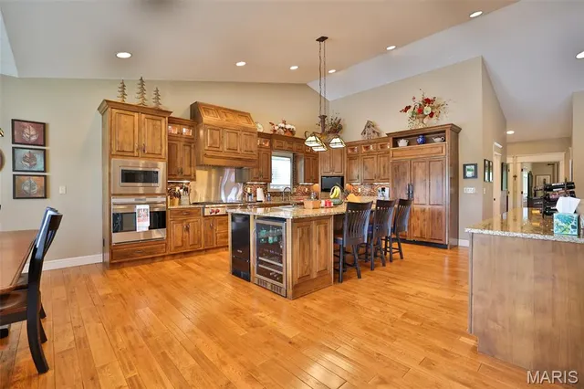 $899,900 | 1019 Bermuda Drive, Edwardsville, IL 62025