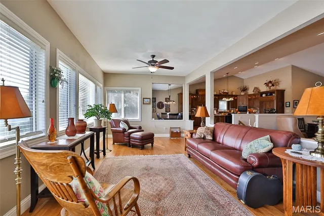 $899,900 | 1019 Bermuda Drive, Edwardsville, IL 62025