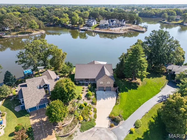 $899,900 | 1019 Bermuda Drive, Edwardsville, IL 62025