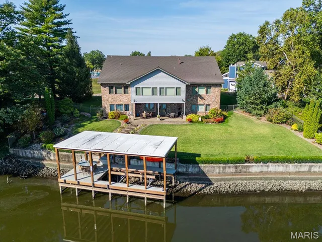 $899,900 | 1019 Bermuda Drive, Edwardsville, IL 62025