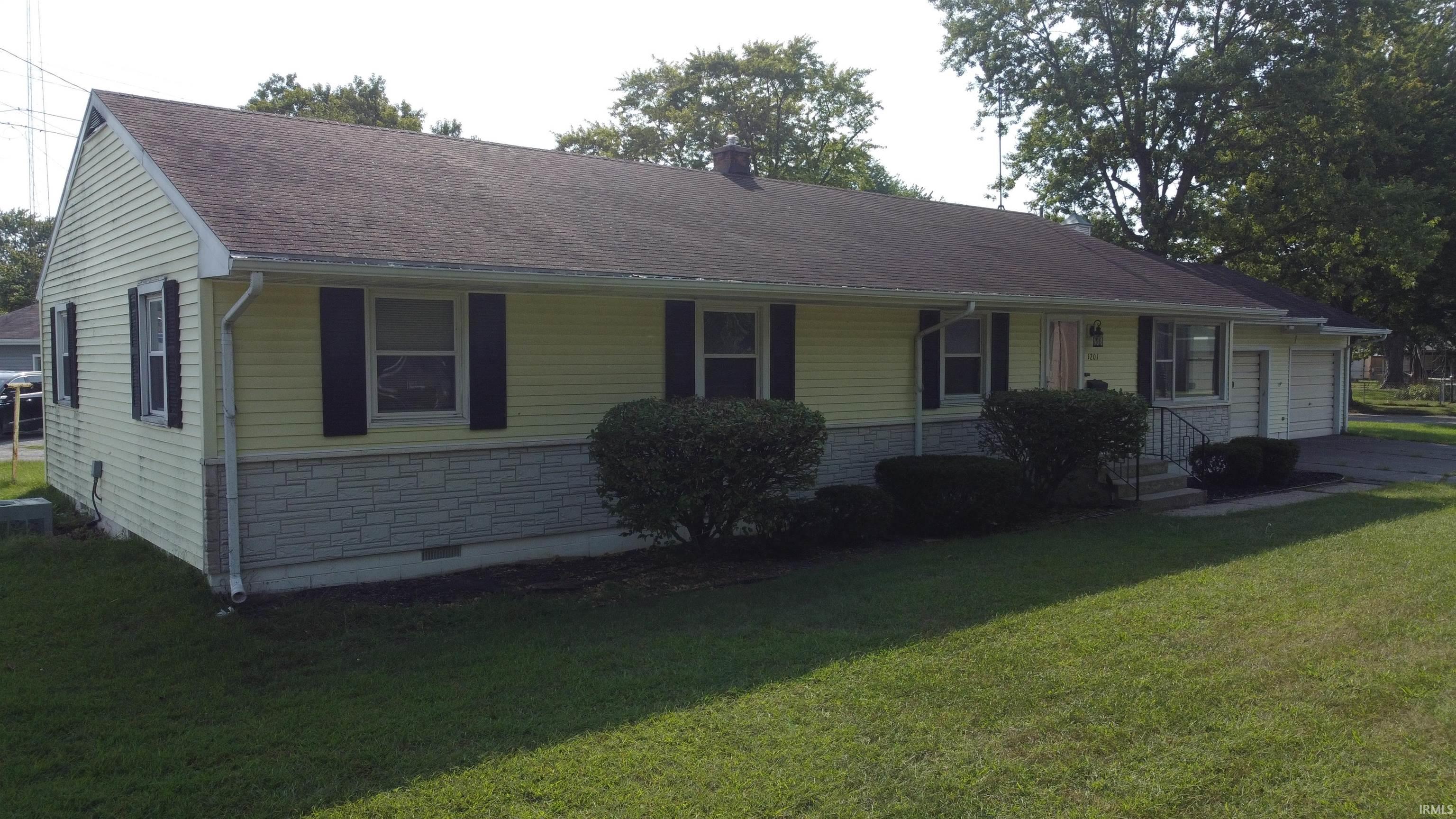 1201 Jackson Boulevard Rochester, IN 46975 - Photo 1 of 38 Gallery Image 1