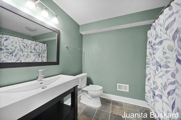 $325,000 | 6279 Timber Drive, Allendale, MI 49401