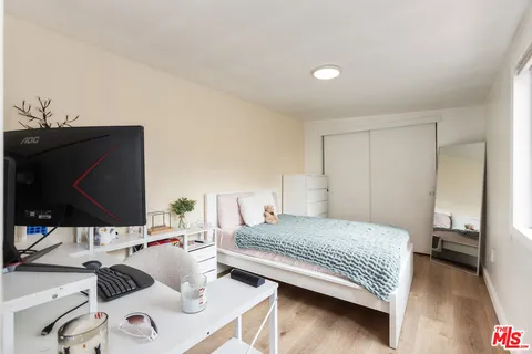 $2,150,000 | 2922 Highland Avenue, Santa Monica, CA 90405