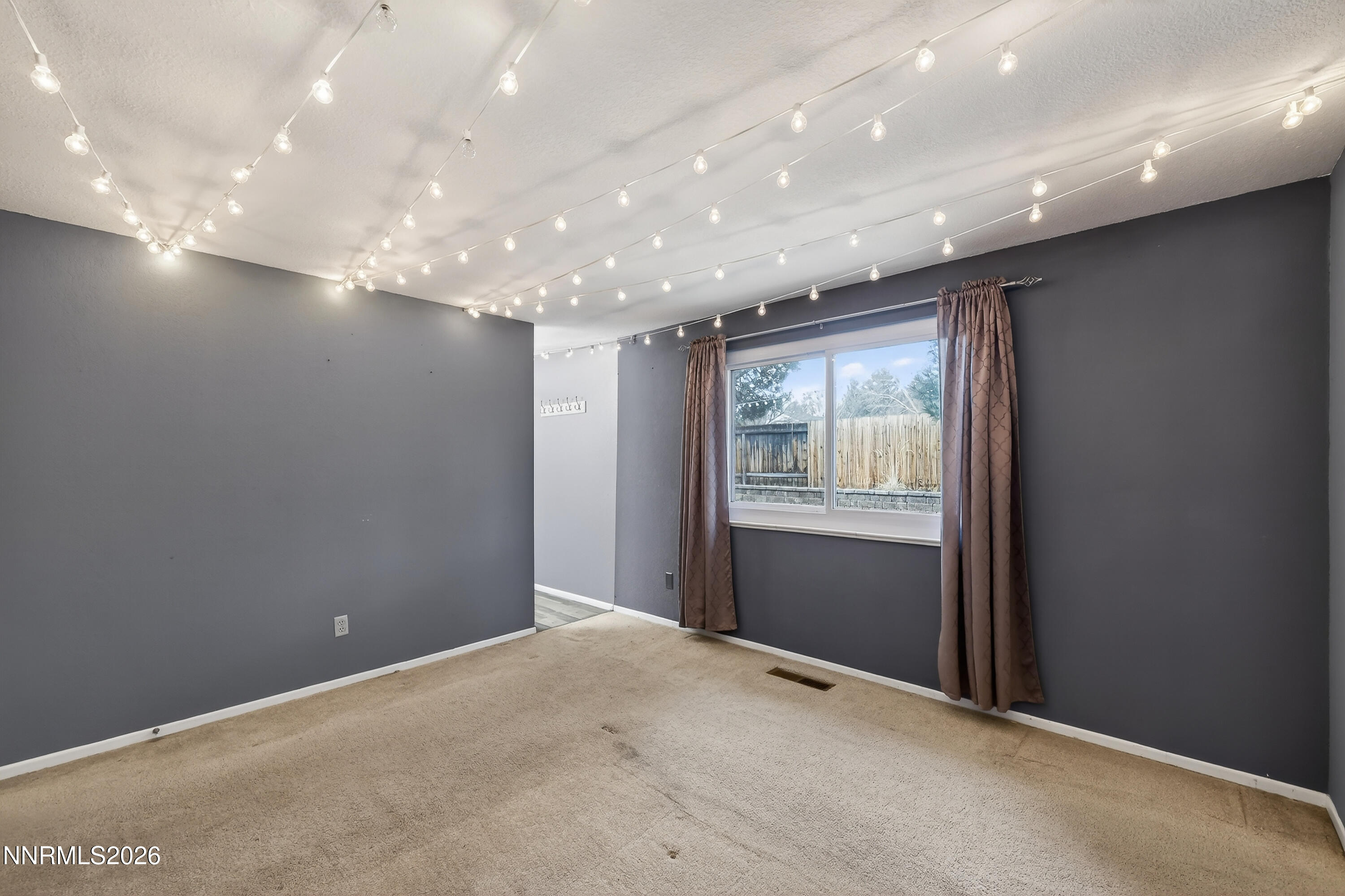 8211 Dixon Lane Reno, NV 89511 - Photo 22 of 41 Dixon-23