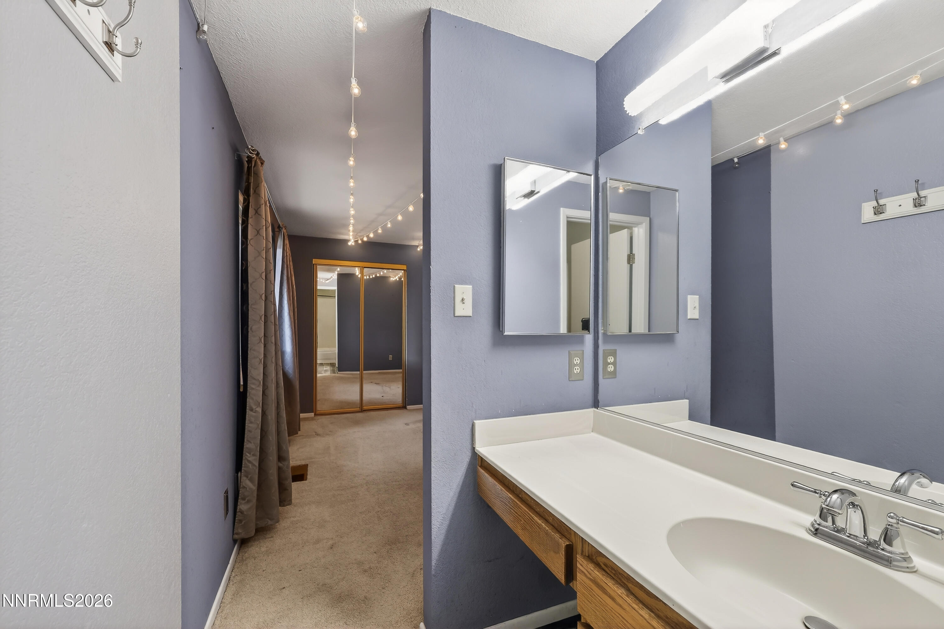 8211 Dixon Lane Reno, NV 89511 - Photo 24 of 41 Dixon-25