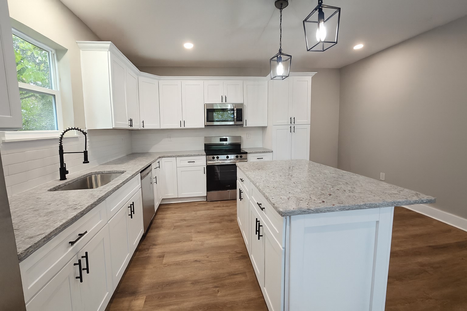 212 Sylvis Street Dickson, TN 37055 - Photo 12 of 31