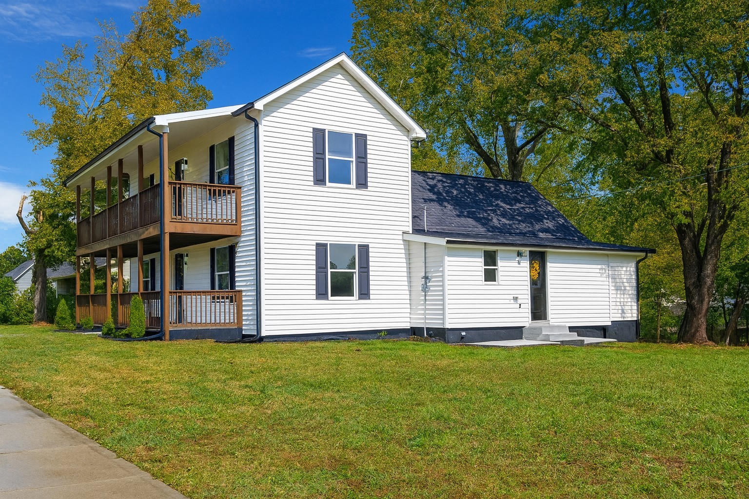 212 Sylvis Street Dickson, TN 37055 - Photo 2 of 31