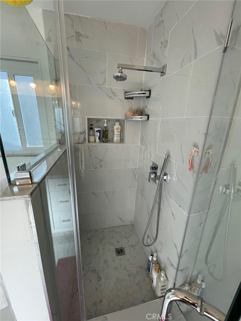 840 East Meadbrook Street Carson, CA 90746 - Photo 24 of 32 a bathroom with a shower