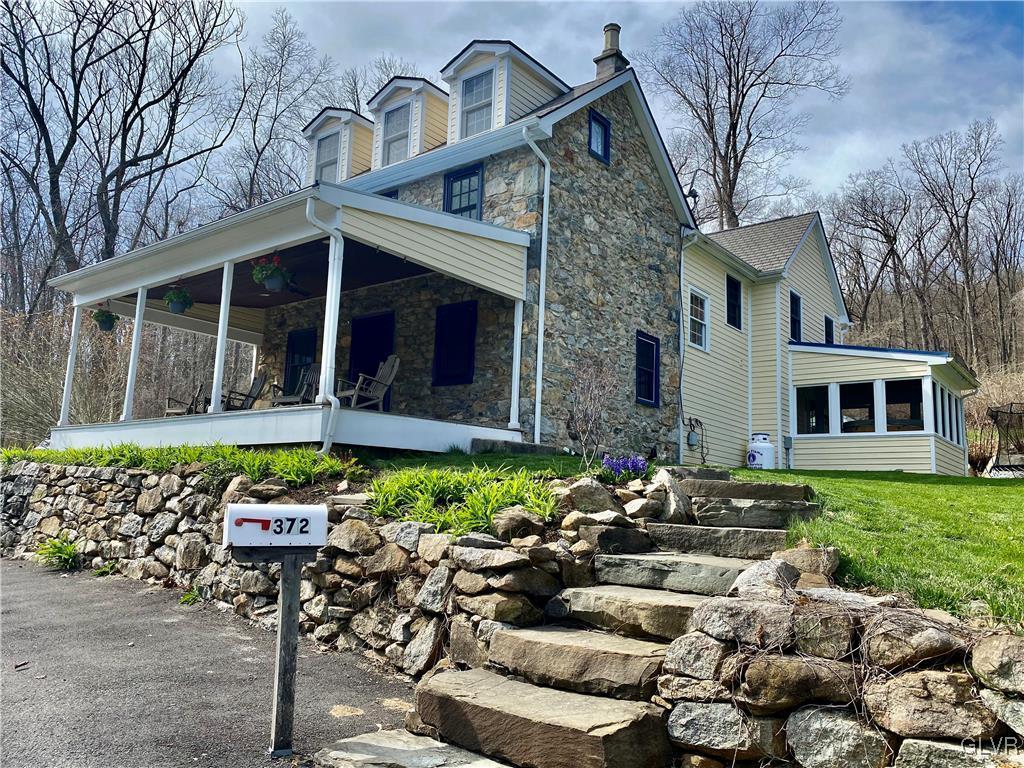 372 Raubsville Road Easton, PA 18042 - Photo 2 of 37 Gallery Image 2
