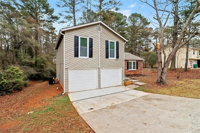 $239,900 | 3723 Chimney Ridge Court, Ellenwood, GA 30294