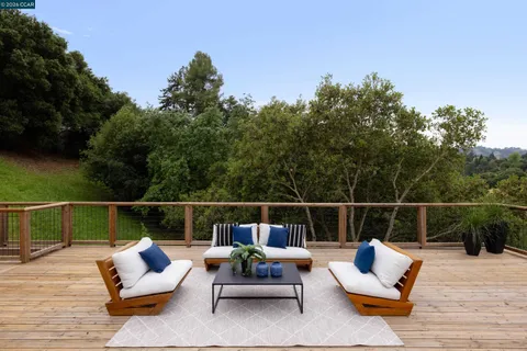 $2,598,000 | 5 Wanda Lane, Orinda, CA 94563