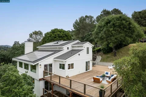 $2,598,000 | 5 Wanda Lane, Orinda, CA 94563