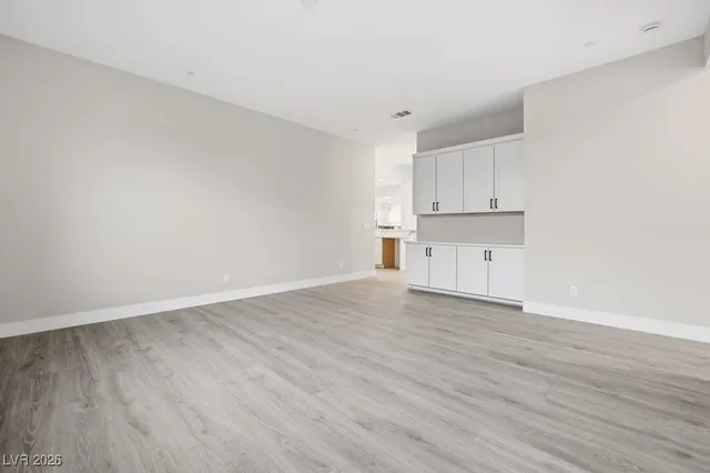 $1,479,990 | 525 Stowell Avenue, Las Vegas, NV 89138