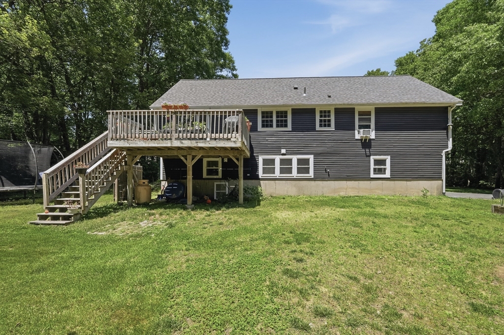 56 King Street Uxbridge, MA 01569 - Photo 33 of 35