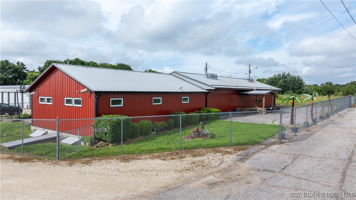 10501 Old Highway 54 Eugene, MO 65032 - Photo 4 of 37