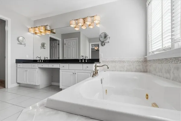 $792,000 | 165 Sewickley Farm Circle, Mars, PA 16046