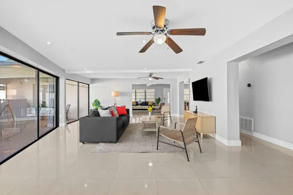 $6,125 | 1601 Northeast 63rd Street, Fort Lauderdale, FL 33334