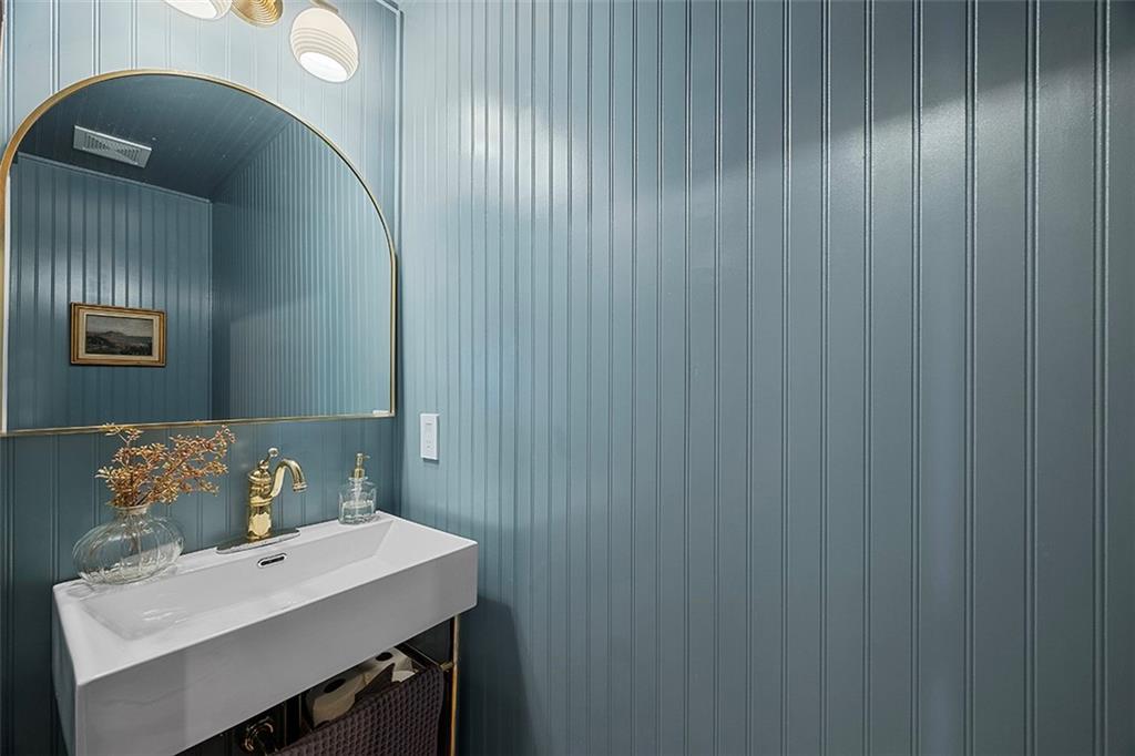 318 Greene Drive Clairton, PA 15025 - Photo 24 of 45