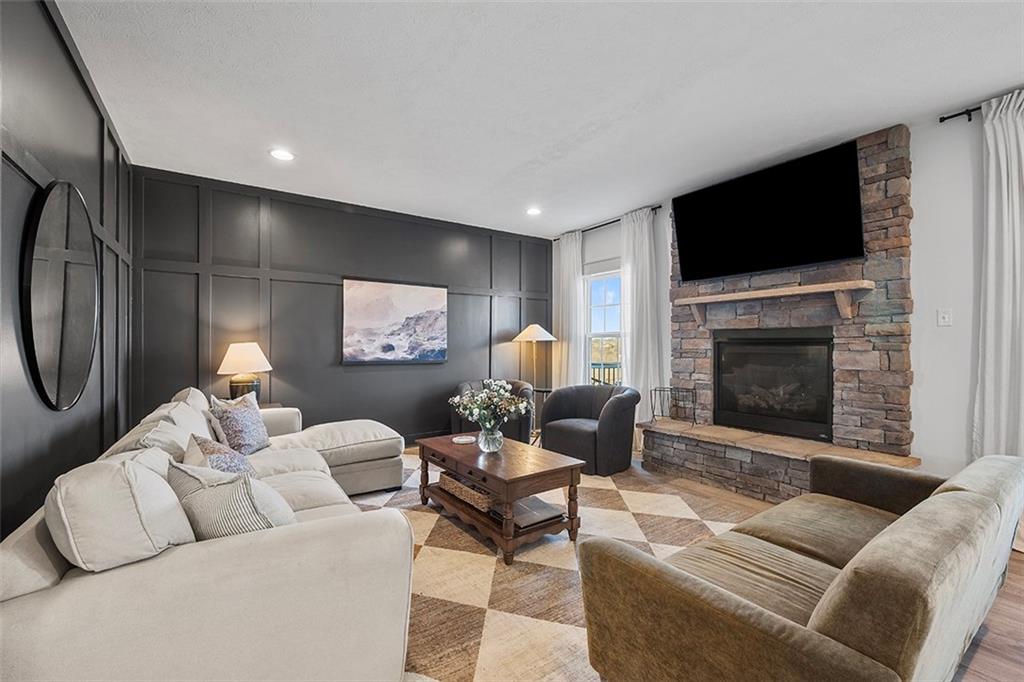 318 Greene Drive Clairton, PA 15025 - Photo 9 of 45