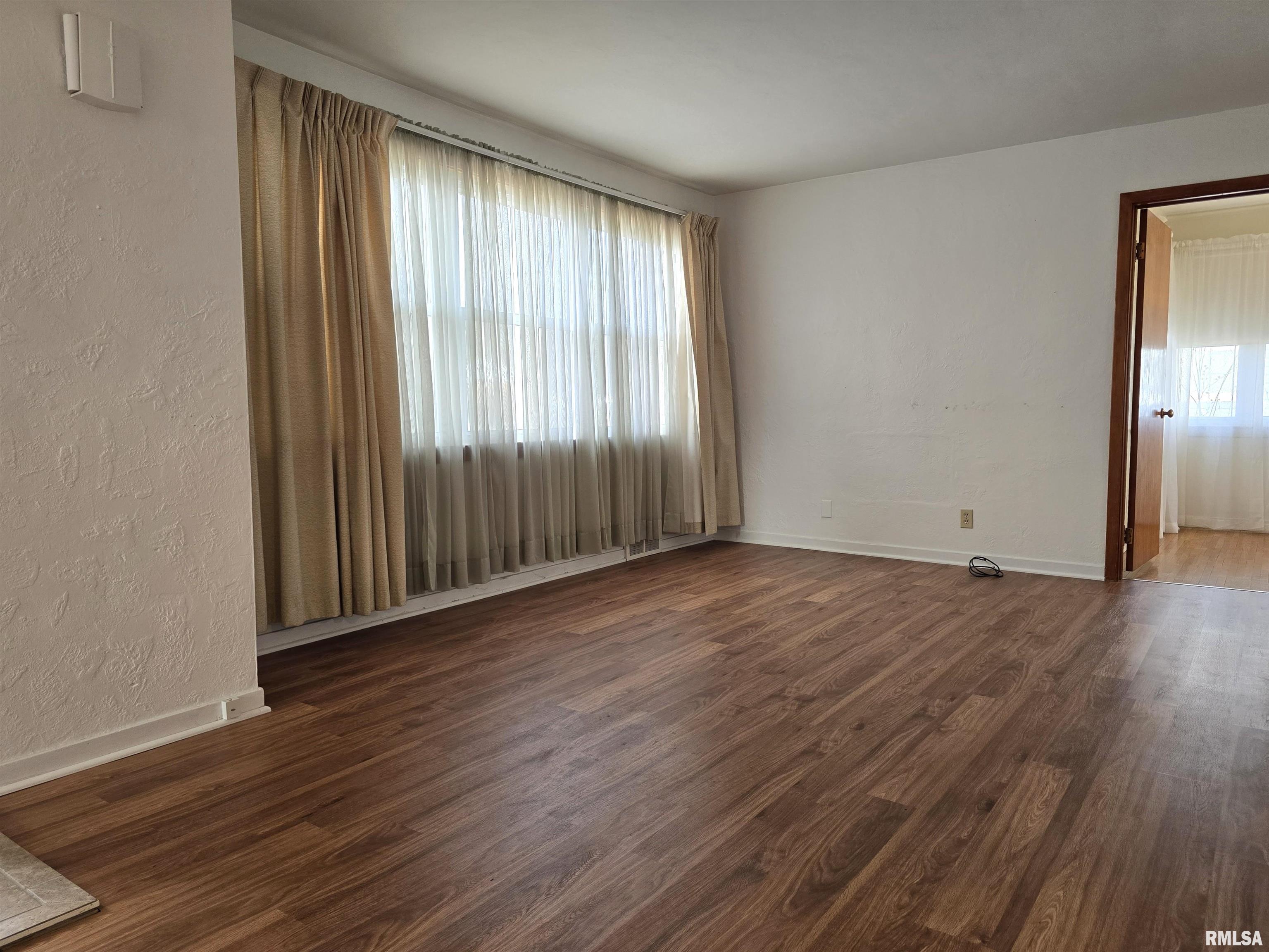 1208 South 9th Street Pekin, IL 61554 - Photo 7 of 21