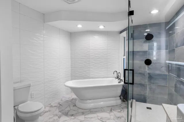 $849,000 | 8844 Scenic Highway, Pensacola, FL 32514