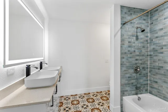 $849,000 | 8844 Scenic Highway, Pensacola, FL 32514