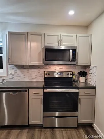 $2,100 | 511 Hilltop Drive, Unit 201, Colorado Springs, CO 80905