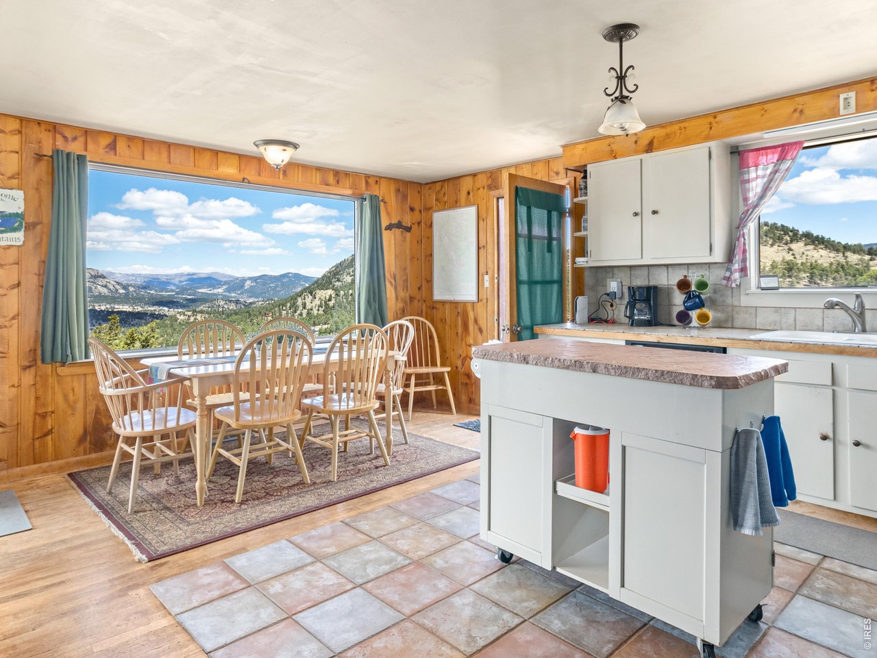 1251 Giant Track Road Estes Park, CO 80517 - Photo 15 of 29 Kitchen and dining