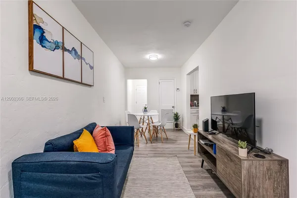 $2,600 | 327 Northeast 55th Street, Unit 2, Miami, FL 33137