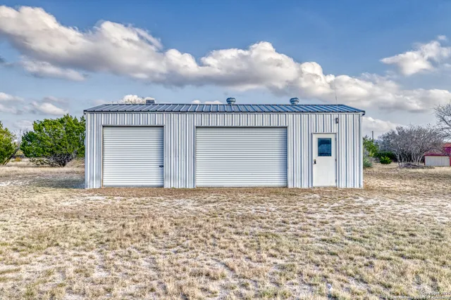 $85,000 | 41 River View Road, Camp Wood, TX 78833