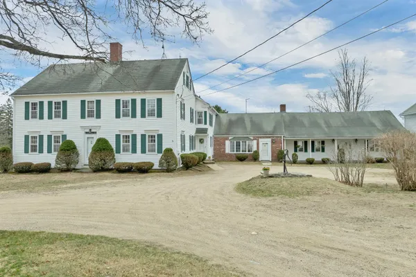 $2,295,000 | 244 North Main Street, Wolfeboro, NH 03894