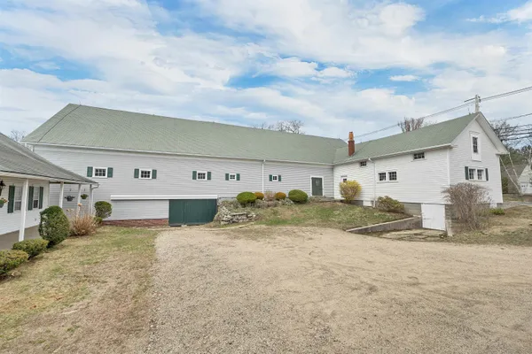 $2,295,000 | 244 North Main Street, Wolfeboro, NH 03894