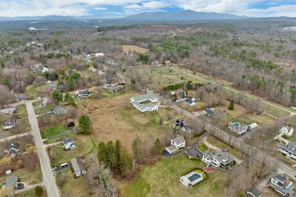 $2,295,000 | 244 North Main Street, Wolfeboro, NH 03894