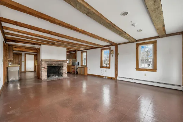 $2,295,000 | 244 North Main Street, Wolfeboro, NH 03894