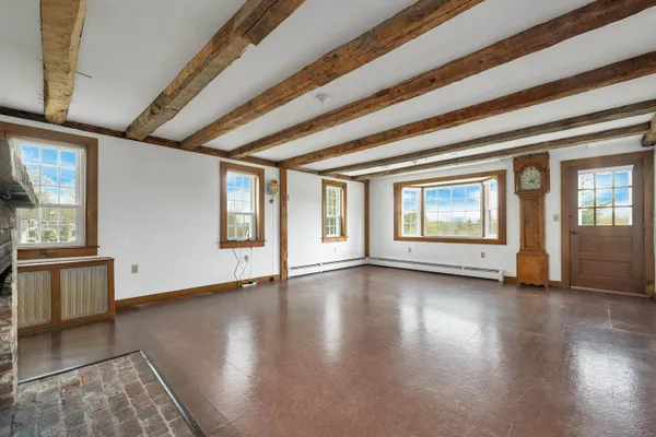 $2,295,000 | 244 North Main Street, Wolfeboro, NH 03894