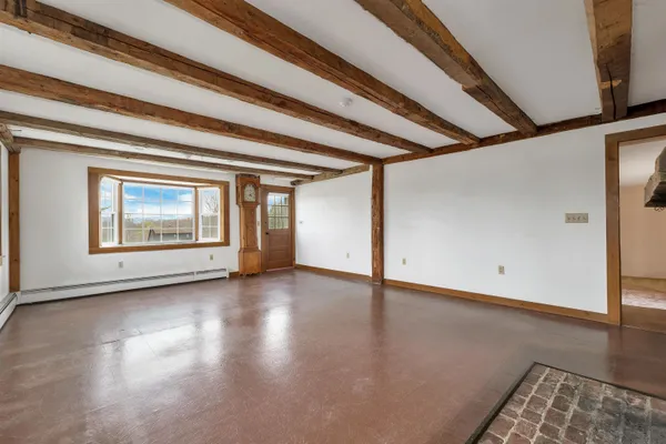$2,295,000 | 244 North Main Street, Wolfeboro, NH 03894