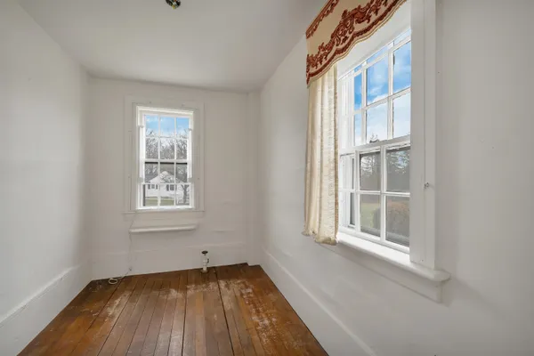 $2,295,000 | 244 North Main Street, Wolfeboro, NH 03894