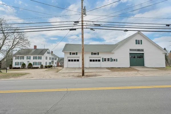 $2,295,000 | 244 North Main Street, Wolfeboro, NH 03894