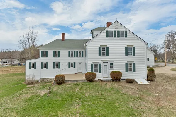 $2,295,000 | 244 North Main Street, Wolfeboro, NH 03894