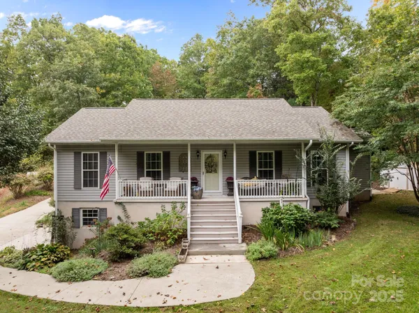 $670,000 | 124 Lytle Cove Road, Swannanoa, NC 28778